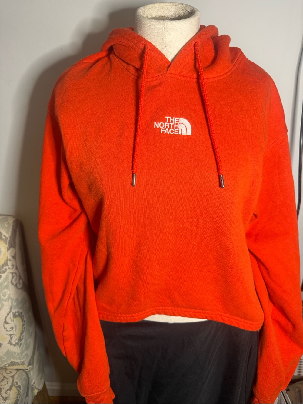 The North Face Women's Bright Orange Cropped Hoodie Sweatshirt